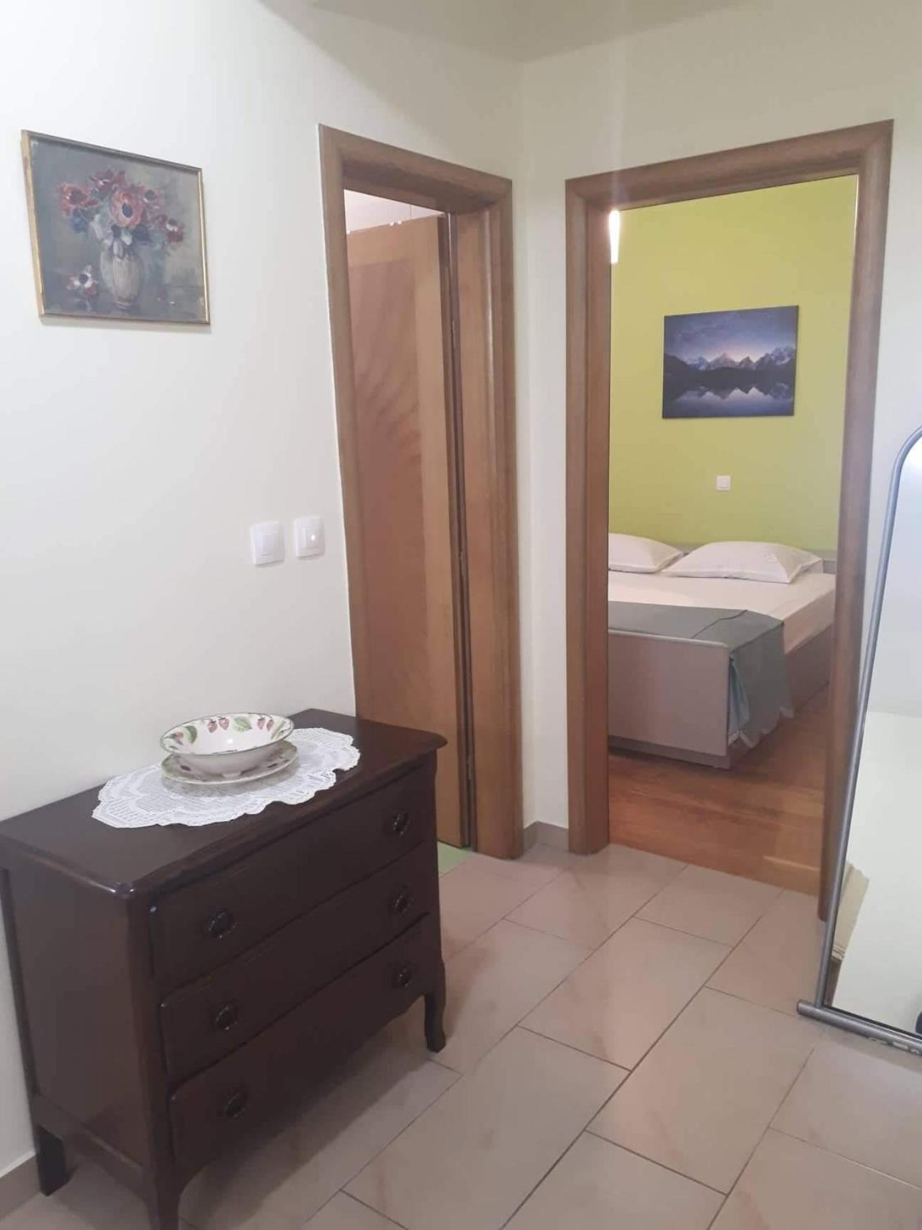 Cirjak Apartment *